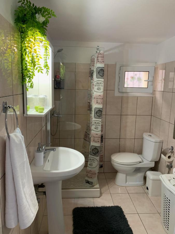 דירות Karavádhos Lofos House מראה חיצוני תמונה