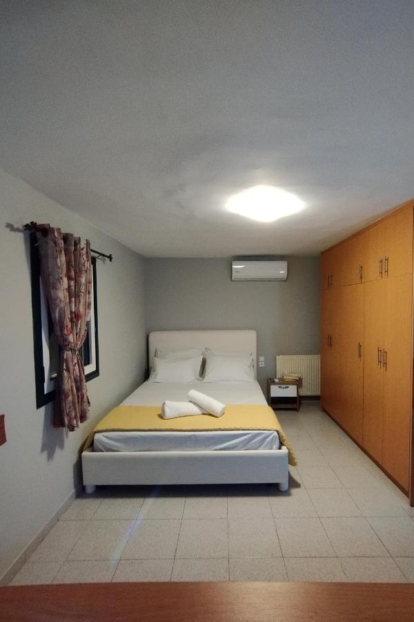 דירות Karavádhos Lofos House מראה חיצוני תמונה